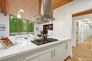 7801 NE 133rd Pl, Kirkland, WA 98034 - Photo 12