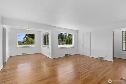 16604 11th Avenue SW, Burien, WA 98166 - Photo 6