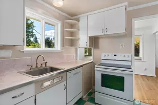 16604 11th Ave SW, Burien, WA 98166 - Photo 14