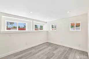 3425 NE 7th Pl, Renton, WA 98056 - Photo 20