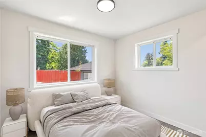 3425 NE 7th Place, Renton, WA 98056 - Photo 10