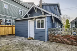 5242 11th Ave NE, Seattle, WA 98105 - Photo 4