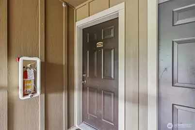 18930 Bothell Everett Hwy #E301, Bothell, WA 98012 - Photo 4