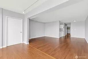 400 Melrose Ave E, Seattle, WA 98102 - Photo 8