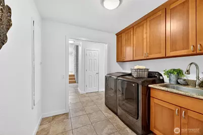 415 Front Street S, Issaquah, WA 98027 - Photo 24