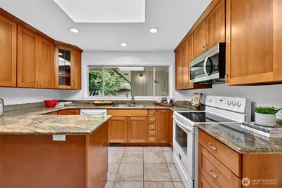 415 Front Street S, Issaquah, WA 98027 - Photo 10