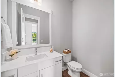 21888 SE 5th Place, Sammamish, WA 98074 - Photo 18