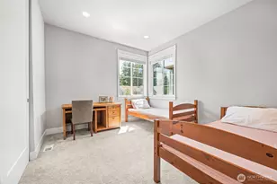 21888 SE 5th Pl, Sammamish, WA 98074 - Photo 32