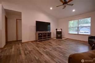 18431 Rampart Dr SE, Yelm, WA 98597 - Photo 8