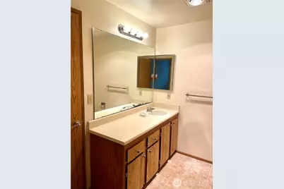 19857 25th Avenue NE #102, Shoreline, WA 98155 - Photo 10