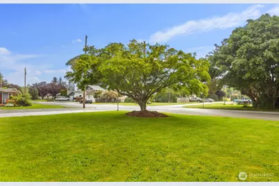 1009 E Orange Avenue, Burlington, WA 98233 - Photo 26