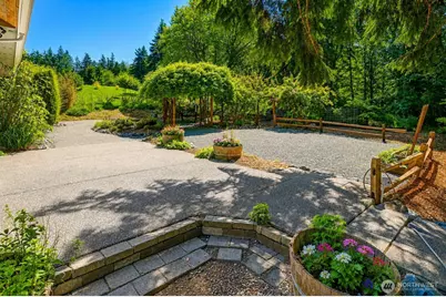 308 Ridgelawn Place, Camano Island, WA 98282 - Photo 16