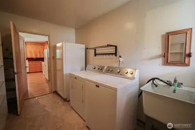38013 US 2, Sultan, WA 98294 - Photo 8