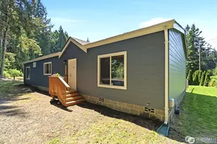 29377 Scenic Dr NE, Poulsbo, WA 98370 - Photo 1