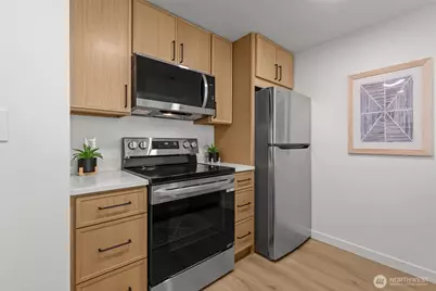 2600 2nd Ave #504, Seattle, WA 98121 - Photo 10