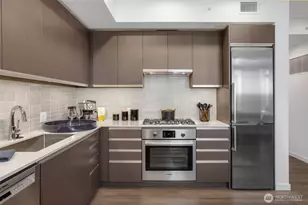 800 Columbia St, Seattle, WA 98104 - Photo 8