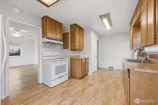 4624 N Pearl St, Tacoma, WA 98407 - Photo 6