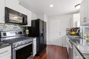 847 NE Michelle Ct, Bremerton, WA 98311 - Photo 6