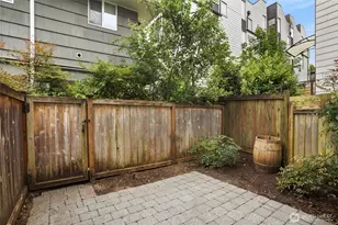 9243 35th Ave SW, Seattle, WA 98126 - Photo 16