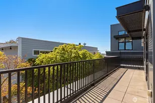 1 Ward St, Seattle, WA 98109 - Photo 24