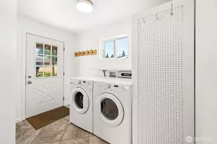 1702 S 94th St, Tacoma, WA 98444 - Photo 12