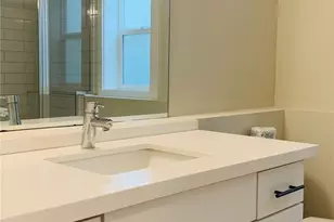 1609 E Columbia St, Seattle, WA 98122 - Photo 12