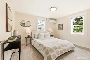 106 N 100th St, Seattle, WA 98133 - Photo 10