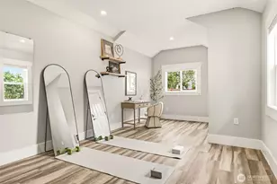106 N 100th St, Seattle, WA 98133 - Photo 22