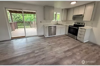 11407 240th Avenue Ct E, Buckley, WA 98321 - Photo 2