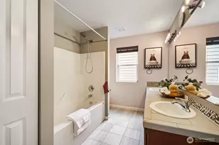 19606 35th Drive SE, Bothell, WA 98012 - Photo 22