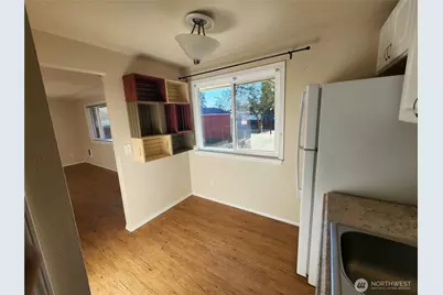 11901 Ainsworth Avenue S, Tacoma, WA 98444 - Photo 16