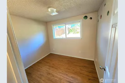 11901 Ainsworth Avenue S, Tacoma, WA 98444 - Photo 20