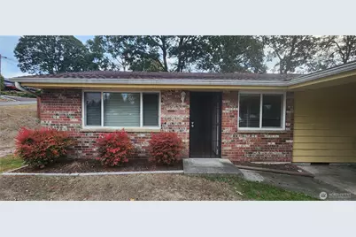 11901 Ainsworth Avenue S, Tacoma, WA 98444 - Photo 1