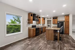 1720 Maple Ln, Kent, WA 98030 - Photo 18