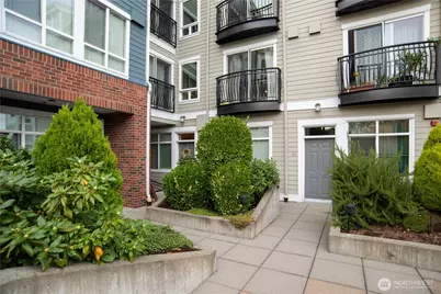 812 5th Avenue N #102, Seattle, WA 98109 - Photo 12