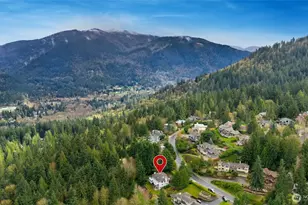 2420 Squak Mountain Loop SW, Issaquah, WA 98027 - Photo 2