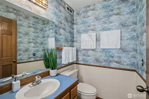 2420 Squak Mountain Loop SW, Issaquah, WA 98027 - Photo 18