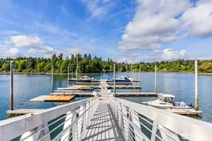 105 Lovell Ave SW, Bainbridge Island, WA 98110 - Photo 32