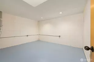 105 Lovell Ave SW, Bainbridge Island, WA 98110 - Photo 28