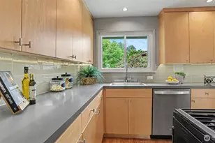 12515 SE 171st St, Renton, WA 98058 - Photo 8