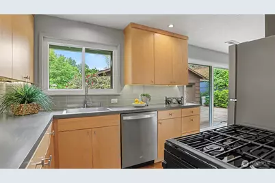 12515 SE 171st Street, Renton, WA 98058 - Photo 10