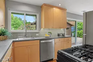 12515 SE 171st St, Renton, WA 98058 - Photo 10