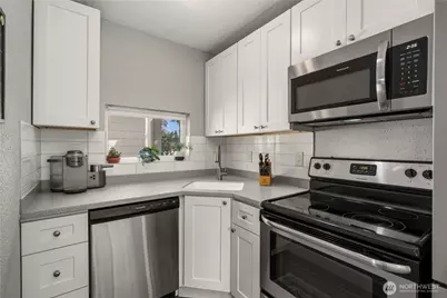 407 E Wright Ave, Tacoma, WA 98404 - Photo 12