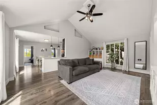 407 E Wright Ave, Tacoma, WA 98404 - Photo 8