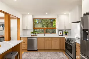 9453 Olympus Beach Rd NE, Bainbridge Island, WA 98110 - Photo 16