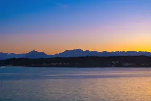 9453 Olympus Beach Rd NE, Bainbridge Island, WA 98110 - Photo 4