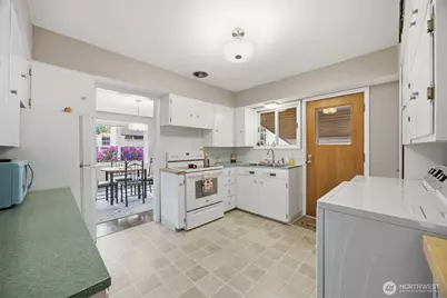 1209 Grover Street, Lynden, WA 98264 - Photo 12