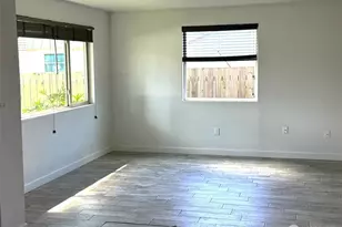 913 G St, Westport, WA 98595 - Photo 2