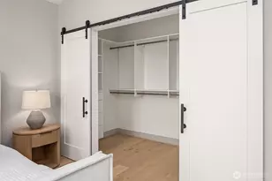 12605 NE 80th St, Kirkland, WA 98033 - Photo 22