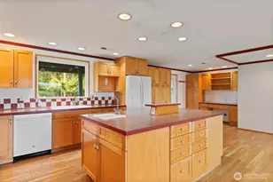 2633 Ivy St, Port Townsend, WA 98368 - Photo 10